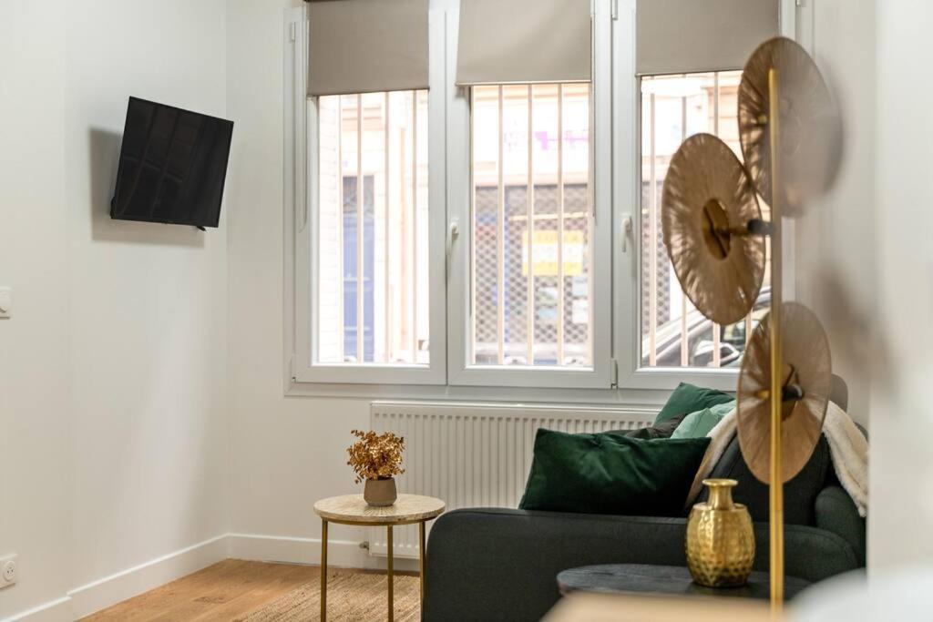 Perfect Emplacement Paris - Metro 1 Min - Tour Eiffel 10Min - Netflix Exterior foto